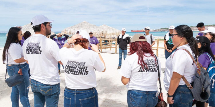 CAPACITAN A JÓVENES VOLUNTARIOS EN PRIMEROS AUXILIOS