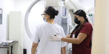 GOBIERNO ESTATAL HA FORTALECIDO DETECCIÓN TEMPRANA DEL CÁNCER DE MAMA EN LOS CABOS