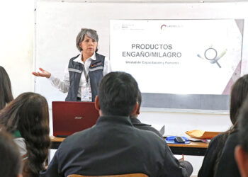 SENSIBILIZÓ COEPRIS A ESTUDIANTES SOBRE RIESGO DE CONSUMIR PRODUCTOS ENGAÑO