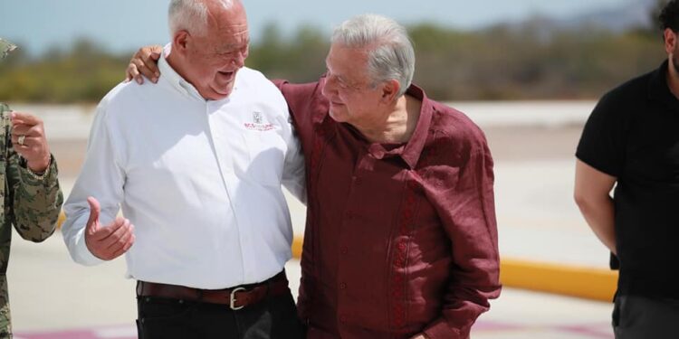 RECIBE GOBERNADOR VCC A PRESIDENTE AMLO