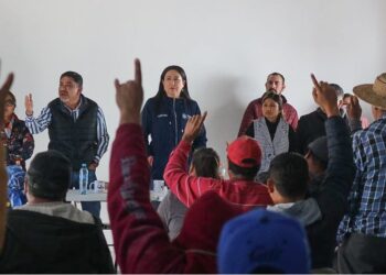 GARANTIZAN LA LEGALIDAD DE SU PROPIEDAD 26 FAMILIAS EN MULEGÉ CON LA MEDIACIÓN DEL GOBIERNO DEL ESTADO