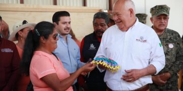 ENTREGA GOBERNADOR VCC, CENTRO DE TRANSFORMACIÓN Y APOYOS PRODUCTIVOS A ARTESANOS EN EL ROSARIO