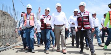 SUPERVISAN GOBERNADOR VCC Y DIRECTOR GENERAL DEL ISSSTE, AVANCE EN NUEVA CLÍNICA HOSPITAL DE CSL