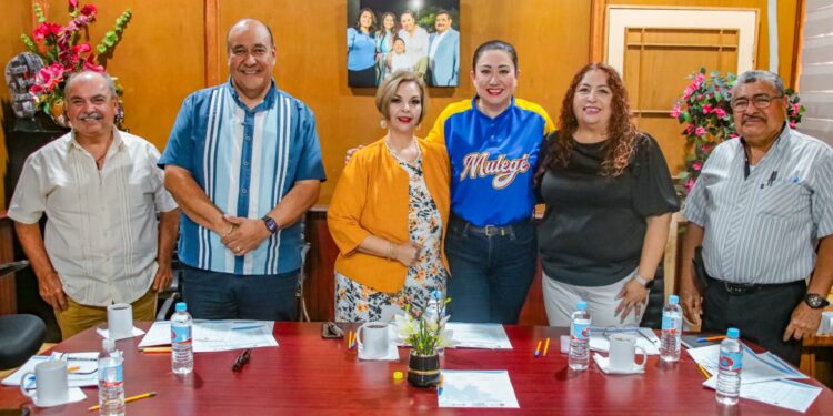 LA NIÑA SUEY VIRIDIANA LÓPEZ COTA ES GANADORA PARA OCUPAR EL CARGO COMO ALCALDESA POR UN DÍA EN MULEGÉ