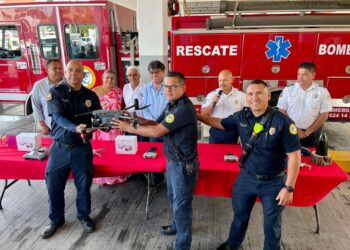 ‘’Importante dotar de lo indispensable a los cuerpos de emergencia, para que desarrollen su trabajo’’: alcalde Oscar Leggs Castro