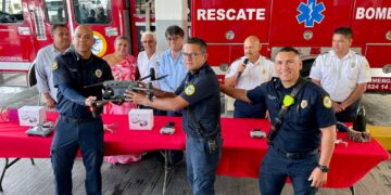 ‘’Importante dotar de lo indispensable a los cuerpos de emergencia, para que desarrollen su trabajo’’: alcalde Oscar Leggs Castro