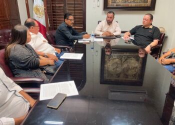Atiende Ayuntamiento de Los Cabos a pepenadores y recolectores de basura para aclarar inquietudes