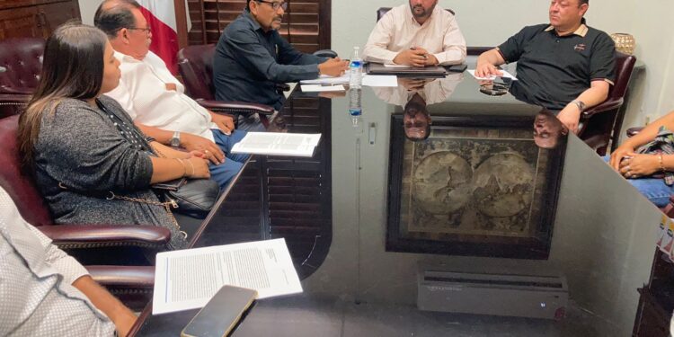 Atiende Ayuntamiento de Los Cabos a pepenadores y recolectores de basura para aclarar inquietudes