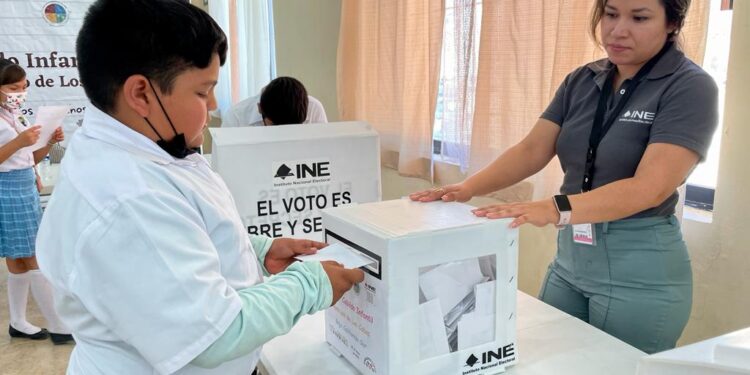 Con ejercicio democrático de votación fueron elegidos las y los integrantes del Cabildo Infantil de Los Cabos