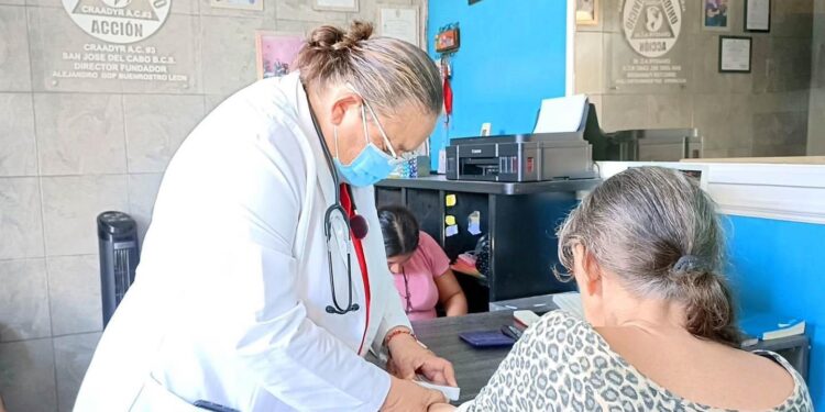 En Los Cabos, más de 2 mil personas se atendieron a través de la Dirección Municipal de Salud durante el mes de marzo
