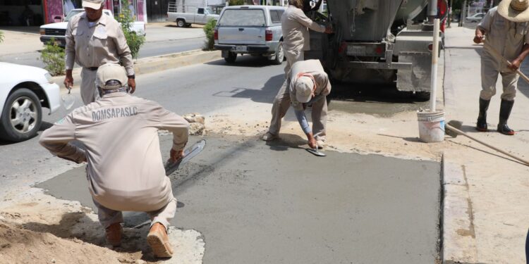 Con 889 baches continúa OOMSAPAS Los Cabos el programa “Bacheo tras Fuga”