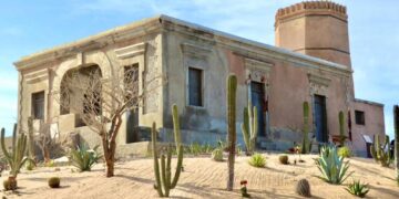 Conmemoran en CSL el 118° aniversario del Faro Viejo de Cabo Falso&nbsp;