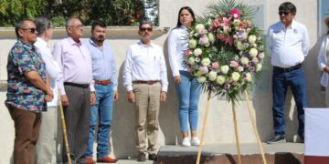 ‘’Ser docente es el máximo compromiso con la construcción del futuro del país’’: alcalde Oscar Leggs Castro