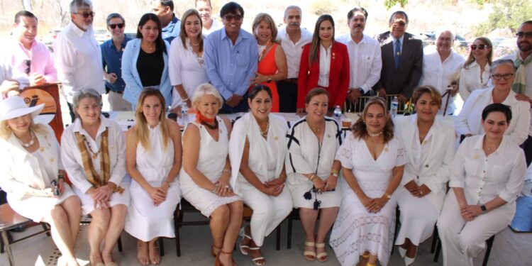 ‘’Junto con el nuevo Grupo Madrugadores seguiremos construyendo el municipio que todos queremos’’: alcalde Oscar Leggs Castro