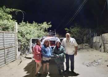 DIF Los Cabos da atención a las 50 personas afectadas por el incendio ocurrido en la colonia EL Caribe Bajo en CSL