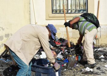 El sentido humano y la solidaridad son el sello del Gobierno de Los Cabos; entregan apoyos a familia que sufrió el incendio de su vivienda