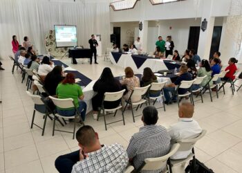Más de 30 personas servidoras públicas y personal docente de nivel secundaria concluyeron con éxito el curso “La Ley Olimpia y los Ciberdelitos”