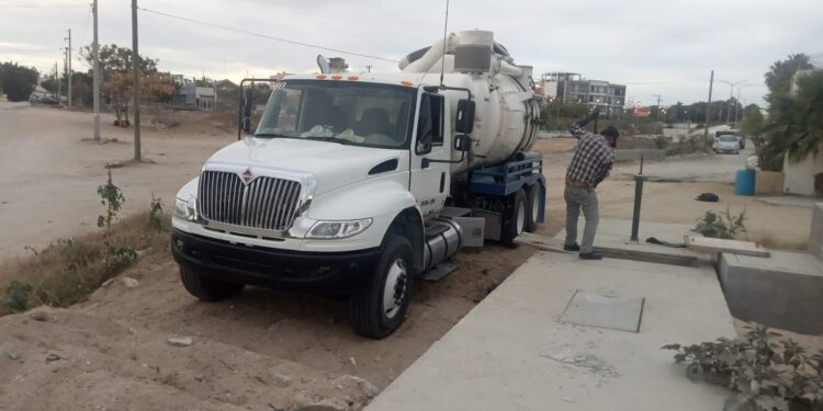 Reducen los derrames de aguas negras en la delegación de CSL por el mantenimiento preventivo en la red de alcantarillado