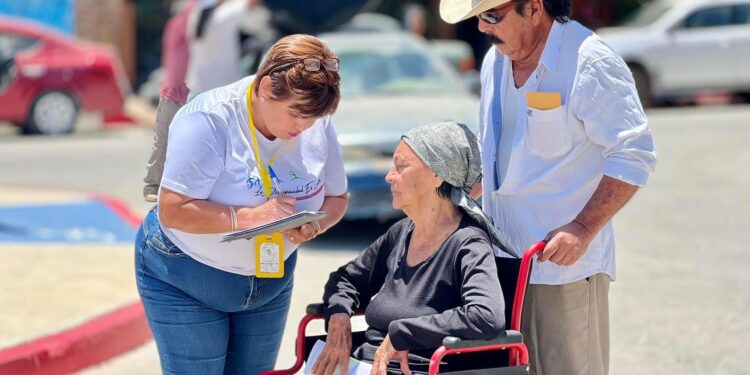 ‘’Estamos reforzando los diversos programas que ofrece el IMDIS para personas con discapacidad’’: directora Perla Valles Cota