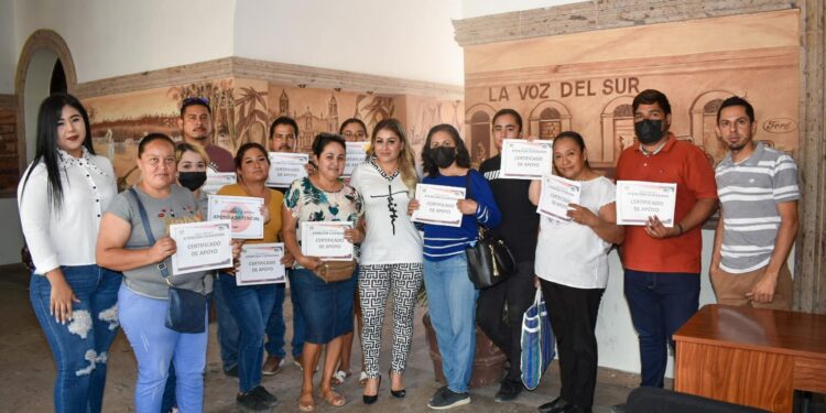 Ratifica Gobierno de Los Cabos el compromiso de servir con sentido humano, al beneficiar a más familias con apoyos sociales