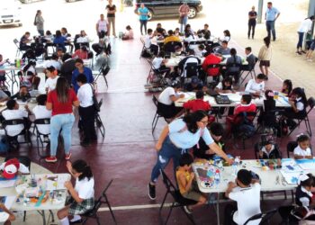 Coordinación de Educación celebra el 2° Concurso de Pintura Sobre Lienzo