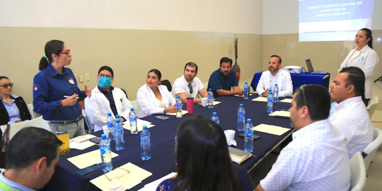Gobierno de Los Cabos fortalece acciones integrales para garantizar la atención médica a las personas adultas mayores