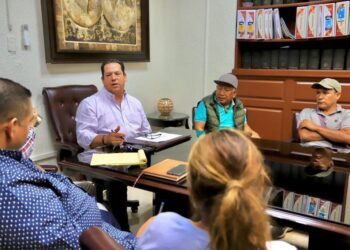 Continúa el XIV Ayuntamiento de Los Cabos trabajando en el ordenamiento del tianguis Las Palmas en CSL