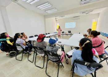 IMDIS Los Cabos imparte plática “Nutrición correcta en personas con discapacidad y diabetes” para familias y educadores