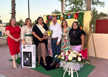 Gobierno de Los Cabos festeja a más de 5 mil mujeres por el “Día de las Madres”