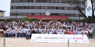 Vive INE una fiesta democrática con las y los integrantes del Parlamento de las Niñas y los Niños de México