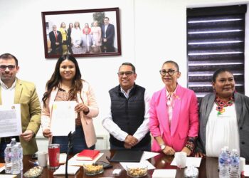 Celebran convenio de colaboración el Congreso del Estado y la Universidad del Valle de Santo Domingo
