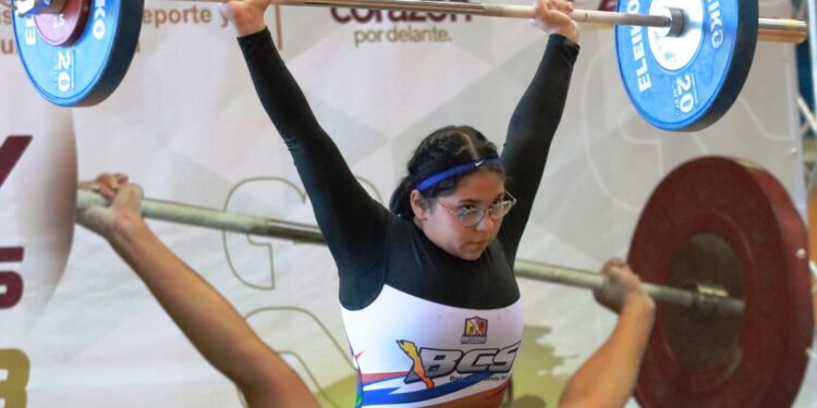 Clasifican 11 halterofilistas paceños a los Nacionales CONADE 2023