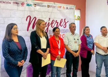 Clausuran Curso de Plomería Básica del programa “Mujeres Rompiendo Muros”