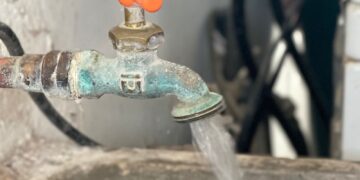 Cumple OOMSAPAS La Paz con el tandeo de agua a todas las colonias que estaban programadas el 21 de mayo