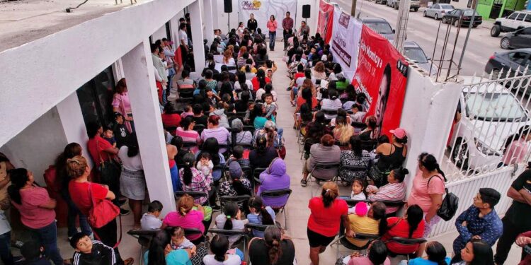 Programa Mujeres que Transforman suma a más de mil ciudadanas al proyecto