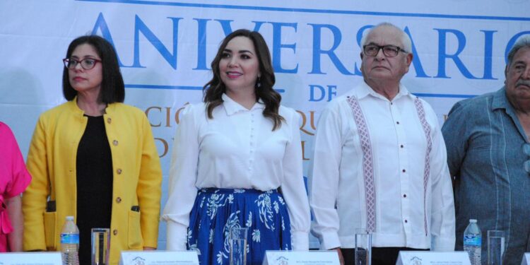 Celebran 30 aniversario de creación de Loreto como V Municipio