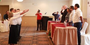 Toma protesta Gobernador a dirigencia del Colegiode Especialistas en Valuación