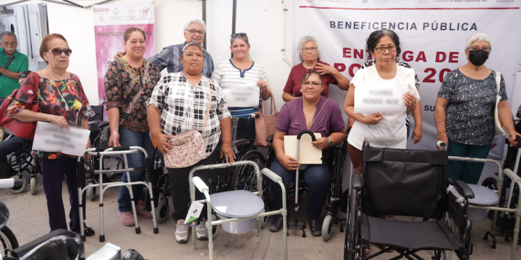 ENTREGA GOBIERNO DE BCS 117 APOYOS DE MOVILIDAD PARA PERSONAS CON DISCAPACIDAD