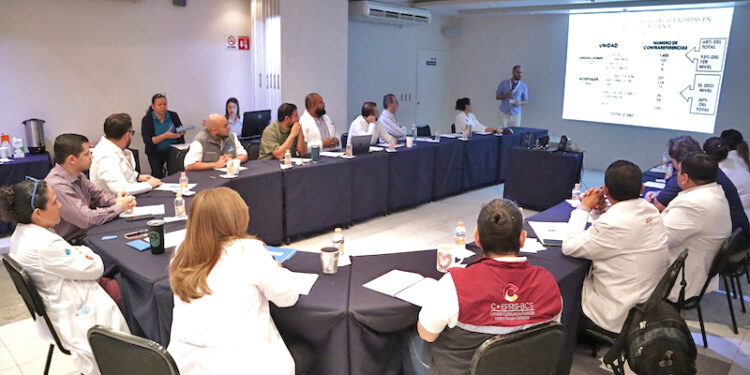 ESTABLECE ACUERDOS COMITÉ DE REFERENCIAS MÉDICAS PARA FORTALECER ATENCIÓN DE PACIENTES&nbsp;