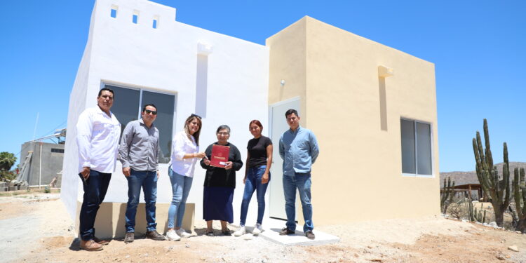 EL INVI ENTREGA 8 ACCIONES DE VIVIENDA EN LOS CABOS