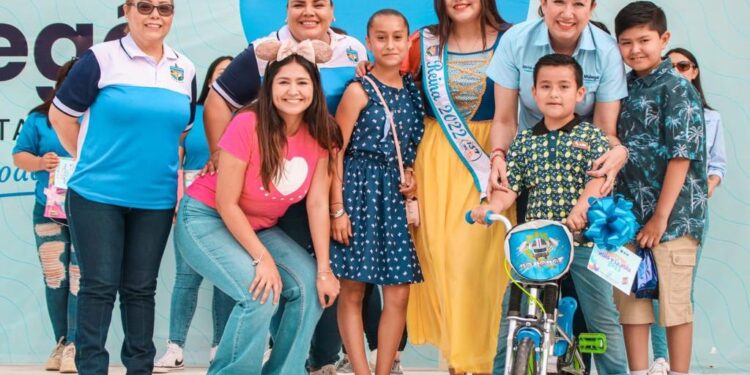 CELEBRAN DÍA DE LA NIÑEZ EN SANTA ROSALÍA