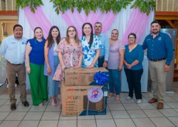 CELEBRA AYUNTAMIENTO A MAMÁS TRABAJADORAS DE SANTA ROSALÍA Y HEROICA MULEGÉ