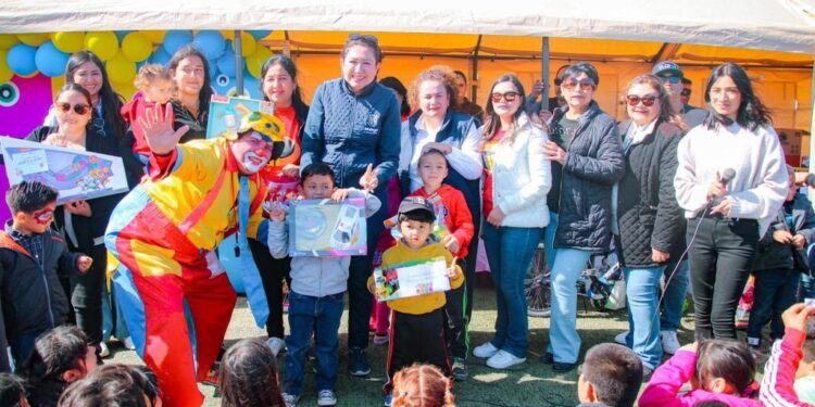 REALIZA ALCALDESA GIRA DE TRABAJO POR GUERRERO NEGRO