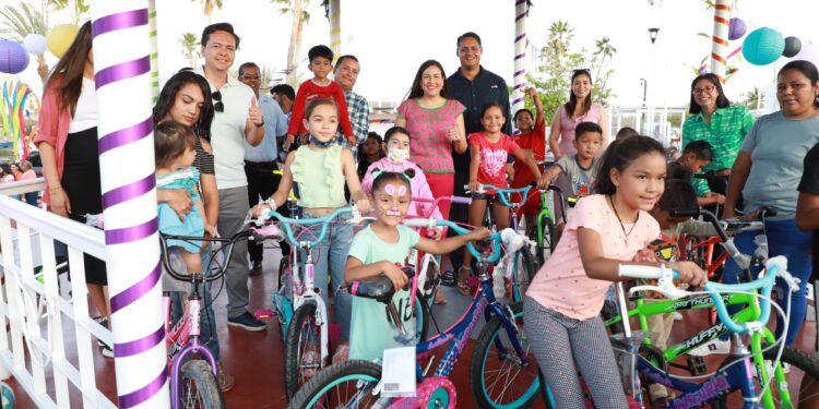 Inaugura Alcaldesa rehabilitación del Parque de El Centenario