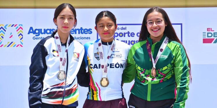 LA CICLISTA ANDREA ROBLES SUMA PRESEA PARA BCS EN LOS NC 2023