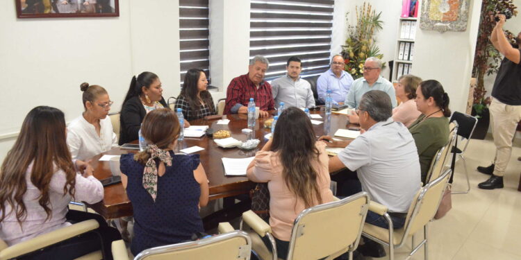 Buscan diputados coordinar esfuerzos para evitar el abandono de jornaleros agrícolas en BCS