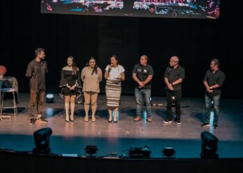 Más de 1500 jóvenes asistieron a la conferencia “La Fiesta del Siglo”