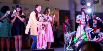 Ofreció Ayuntamiento de La Paz gran Festival de la Niñez