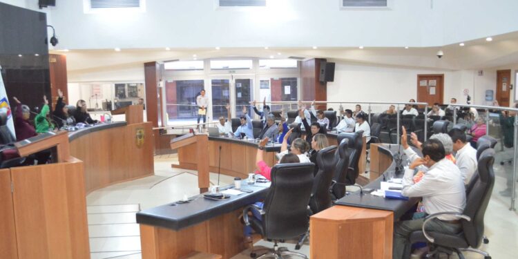 Aprueba BCS minuta de la Cámara de Senadores de Ley 3 de 3