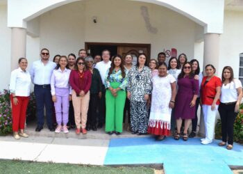 Las y los diputados del Congreso del Estado realizaron un recorrido por el Centro de Convivencia Familiar en el municipio de La Paz
